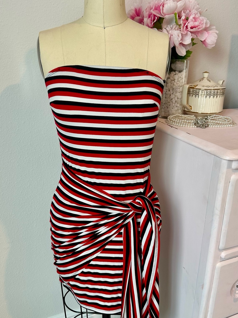 SHEIN Red Black White Strapless Tie-Side Striped Dress